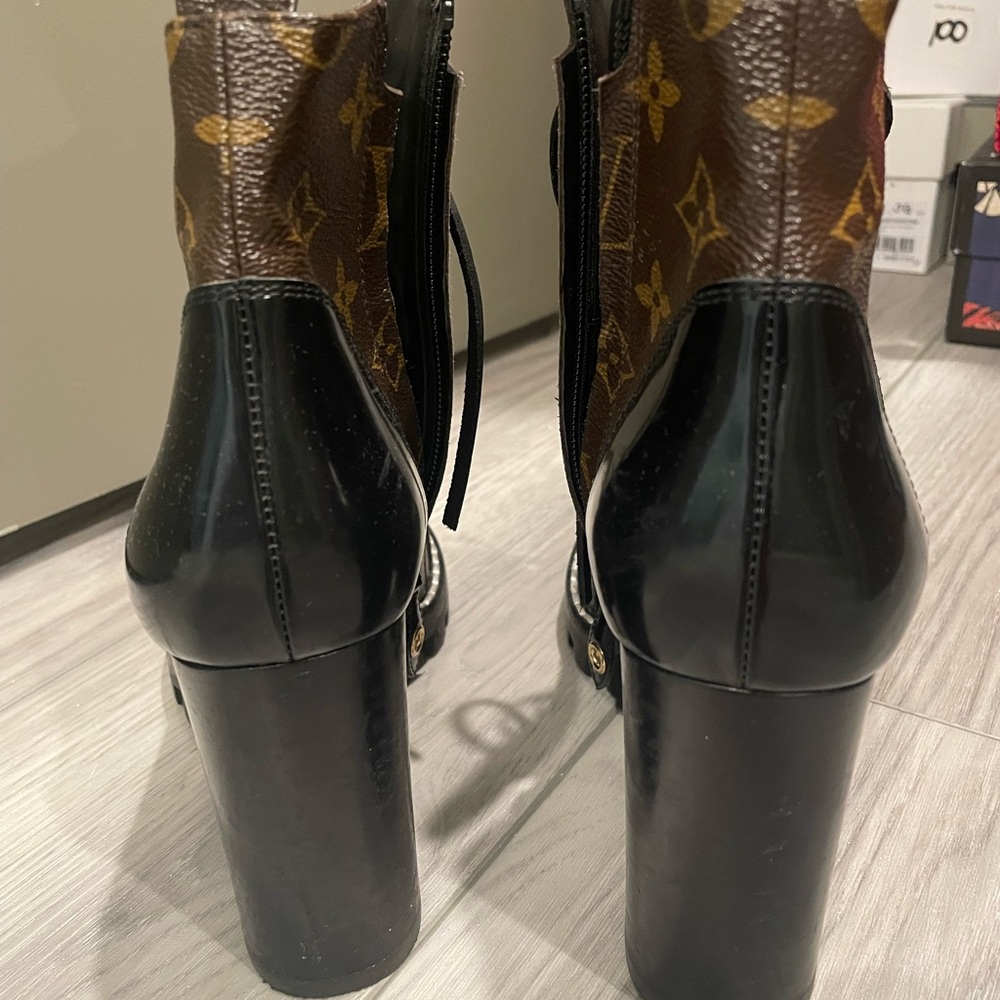 Authentic LV booties - Picture 3 of 6